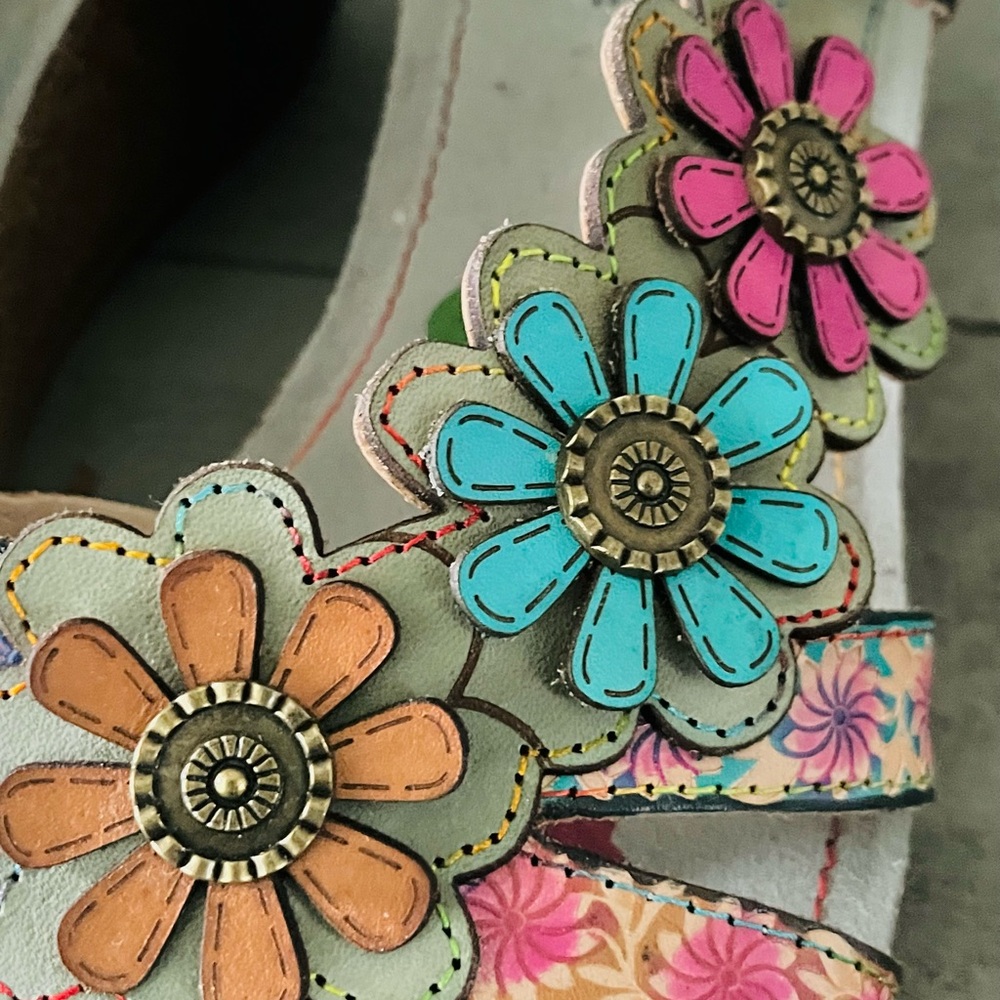L'ATISTE Pink and Blue Artistic Platform Sandals - Picture 2 of 9